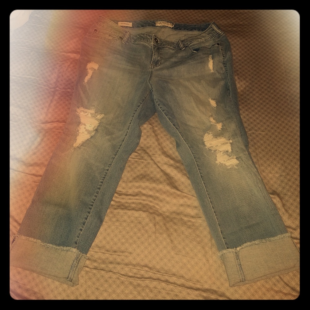 Torrid Boyfriend Crop Jeans sz 18